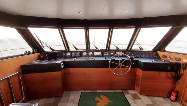 Olive wheelhouse 